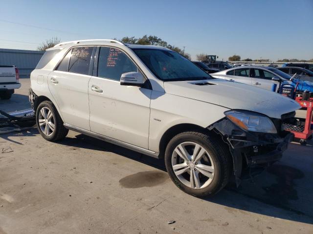 4JGDA5HB8CA023876 - 2012 MERCEDES-BENZ ML 350 4MATIC WHITE photo 4