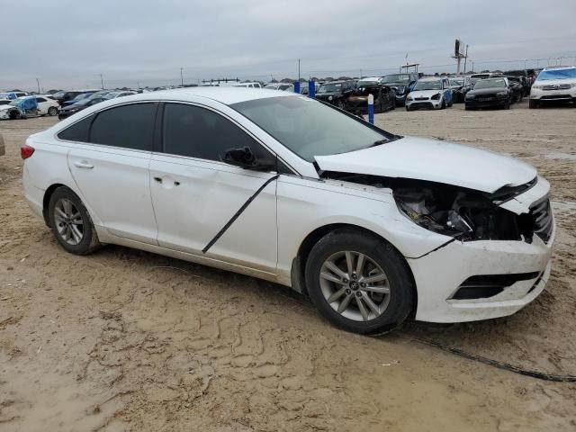 5NPE24AF7GH423813 - 2016 HYUNDAI SONATA SE WHITE photo 4