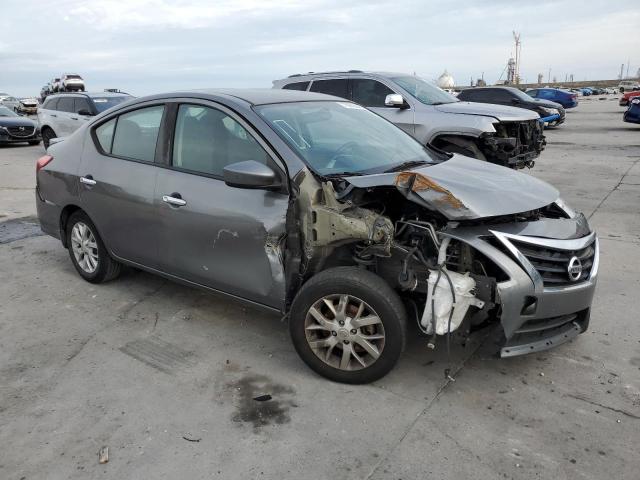 3N1CN7APXHL850593 - 2017 NISSAN VERSA S SILVER photo 4