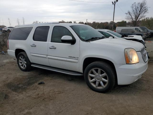 1GKFK66838J127128 - 2008 GMC YUKON XL DENALI WHITE photo 4