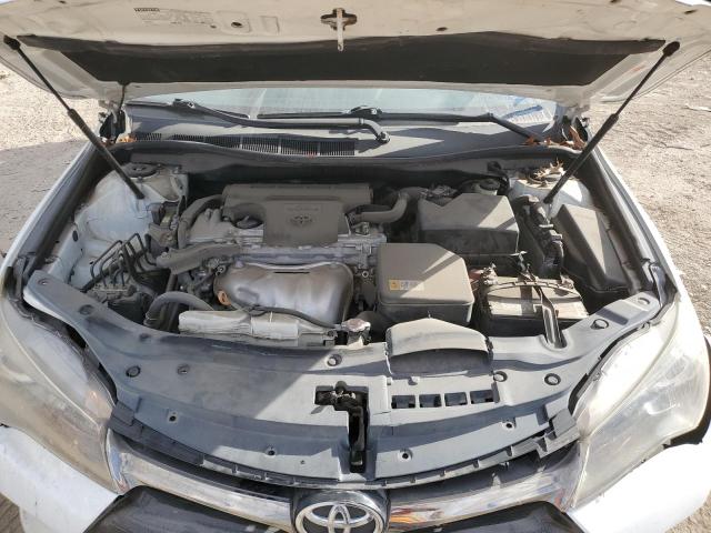 4T1BF1FK1HU671750 - 2017 TOYOTA CAMRY LE WHITE photo 11