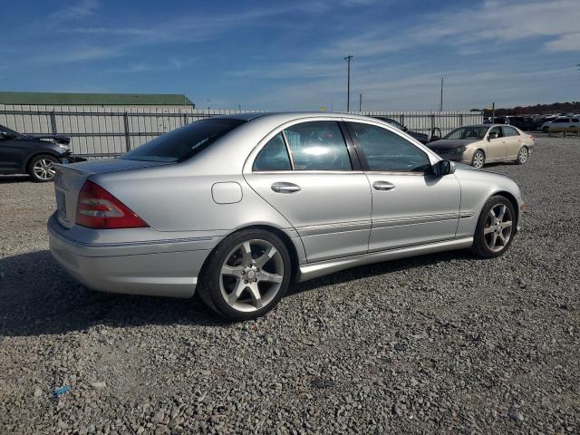 WDBRF52H07F886896 - 2007 MERCEDES-BENZ C 230 SILVER photo 3