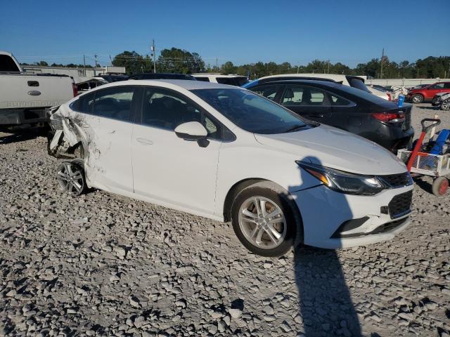 1G1BE5SM9J7168583 - 2018 CHEVROLET CRUZE LT WHITE photo 4