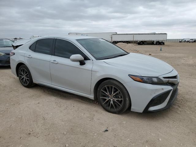 4T1T11AK8RU237675 - 2024 TOYOTA CAMRY SE NIGHT SHADE WHITE photo 4