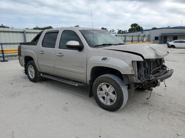 3GNEC12098G113525 - 2008 CHEVROLET AVALANCHE C1500 TAN photo 4