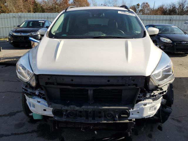 1FMCU9HDXJUB65461 - 2018 FORD ESCAPE SEL WHITE photo 5