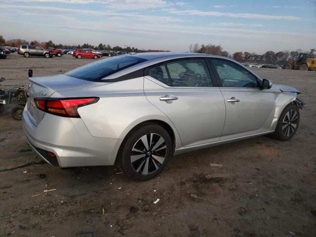 1N4BL4DV0MN416786 - 2021 NISSAN ALTIMA SV SILVER photo 3