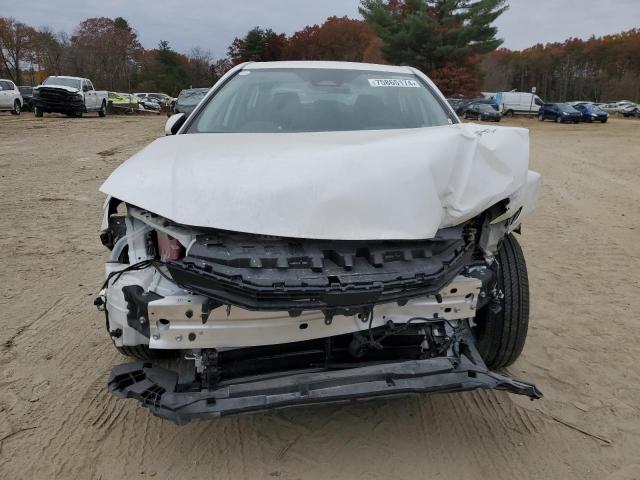 4T1DAACK4SU501921 - 2025 TOYOTA CAMRY XSE WHITE photo 5