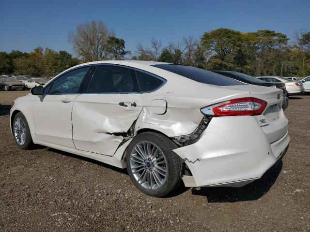 3FA6P0HD0FR252942 - 2015 FORD FUSION SE WHITE photo 2