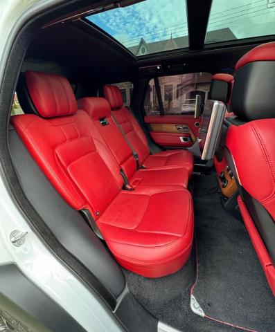 SALGV2RE0JA390242 - 2018 LAND ROVER RANGE ROVE AUTOBIOGRAPHY WHITE photo 6