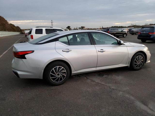 1N4BL4BW5KC239706 - 2019 NISSAN ALTIMA S SILVER photo 3