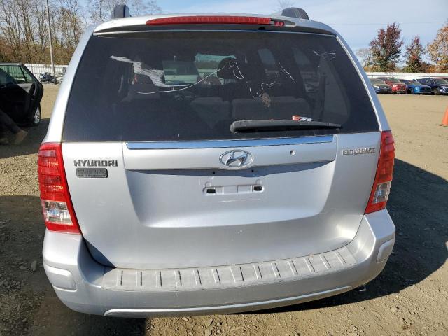 KNDMC233676035837 - 2007 HYUNDAI ENTOURAGE GLS SILVER photo 6