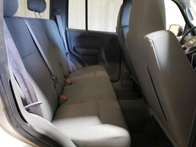 1J4GL38K16W233849 - 2006 JEEP LIBERTY RENEGADE 银色 照片 11