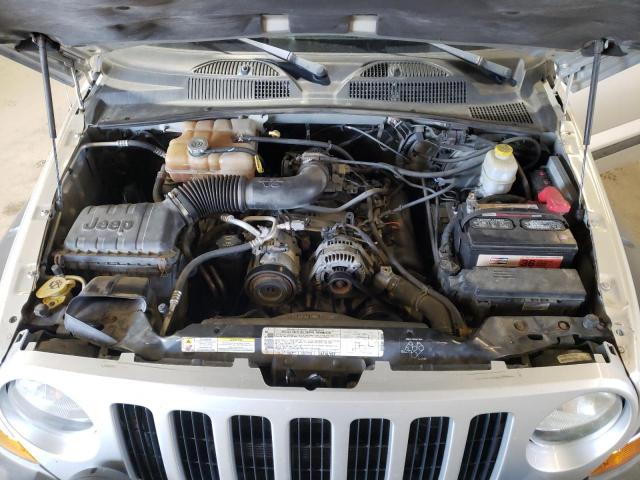 1J4GL38K16W233849 - 2006 JEEP LIBERTY RENEGADE 银色 照片 12