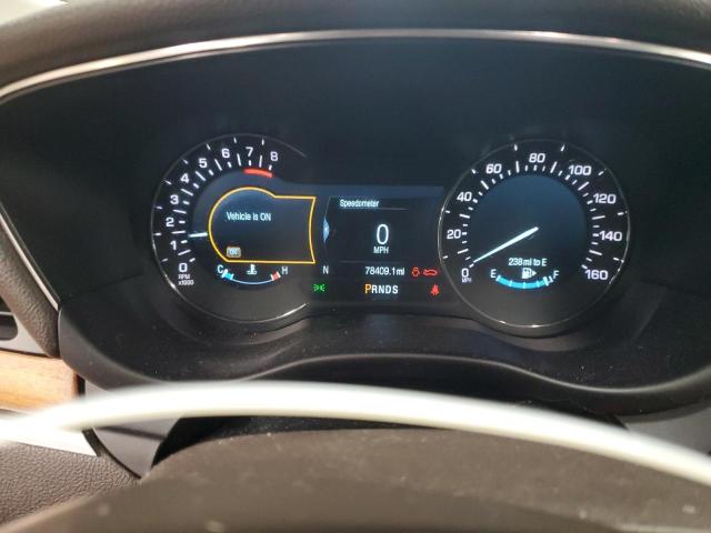 5LMCJ2D95HUL30812 - 2017 LINCOLN MKC SELECT Blau Foto 9