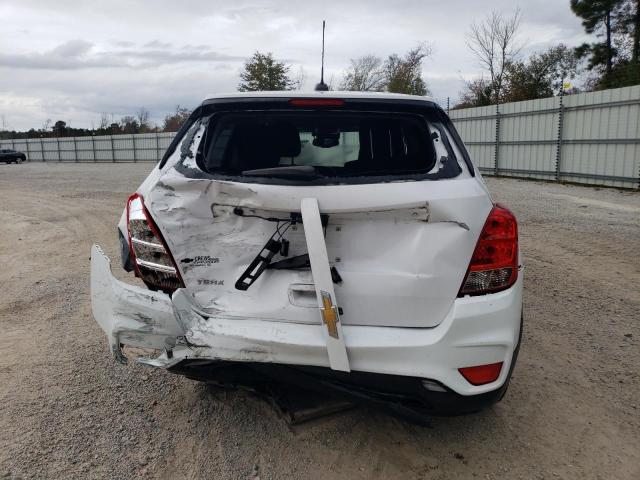 3GNCJKSB9JL386563 - 2018 CHEVROLET TRAX LS WHITE photo 6