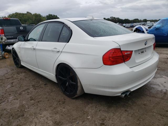 WBAPK7C57BA771820 - 2011 BMW 328 XI WHITE photo 2