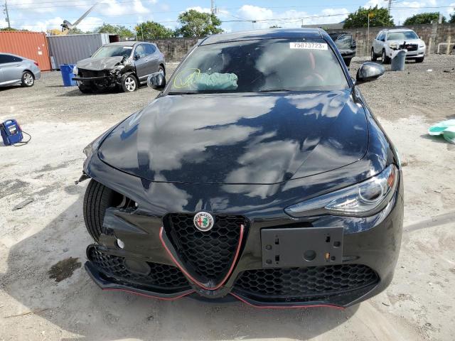 ZARFANAN4K7613155 - 2019 ALFA ROMEO GIULIA BLACK photo 5