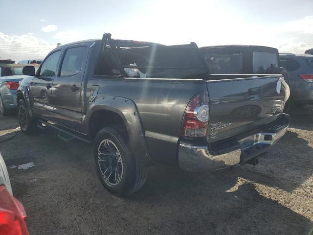 5TFJU4GN6DX039464 - 2013 TOYOTA TACOMA DOUBLE CAB PRERUNNER GRAY photo 2