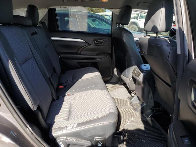 5TDZKRFH8FS105779 - 2015 TOYOTA HIGHLANDER LE GRAY photo 11