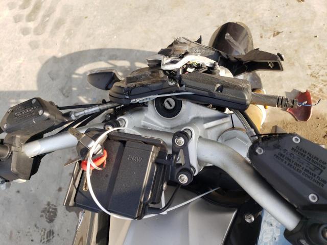 WB10A1403FZ196904 - 2015 BMW R1200 R GRAY photo 8