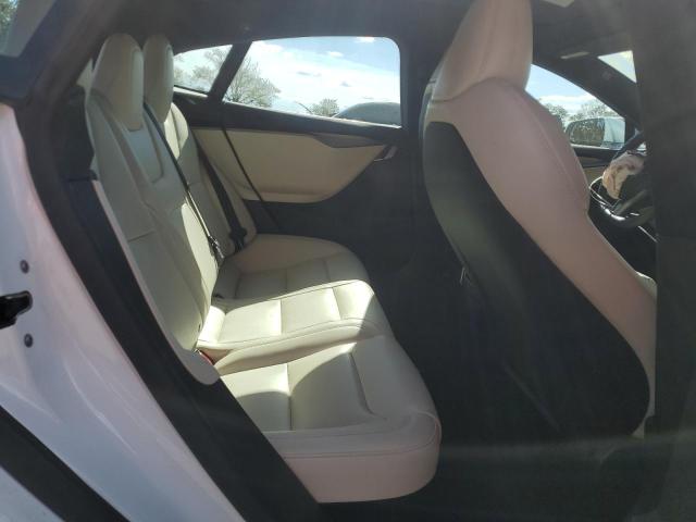 5YJSA1E29LF399857 - 2020 TESLA MODEL S WHITE photo 10