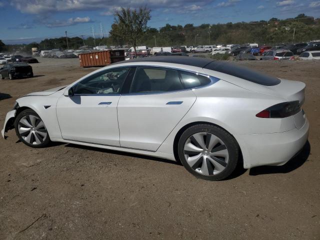 5YJSA1E29LF399857 - 2020 TESLA MODEL S WHITE photo 2