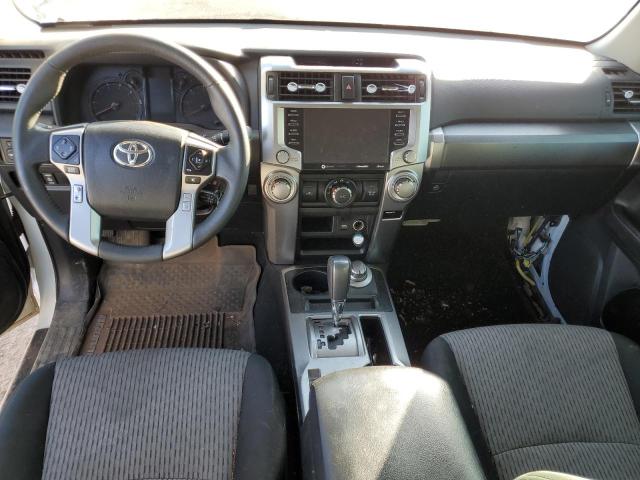 JTEMU5JR1M5869050 - 2021 TOYOTA 4RUNNER SR5/SR5 PREMIUM თეთრი ფოტო 8