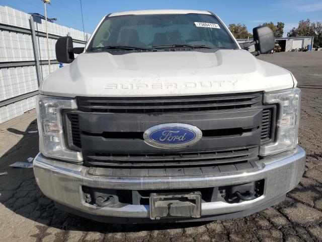 1FTBF2AT6KED53182 - 2019 FORD F250 SUPER DUTY WHITE photo 5