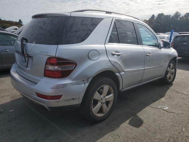 4JGBB8GB1BA674238 - 2011 MERCEDES-BENZ ML 350 4MATIC SILVER photo 3
