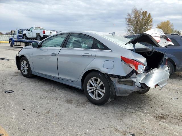 5NPEB4AC0DH514178 - 2013 HYUNDAI SONATA GLS SILVER photo 2