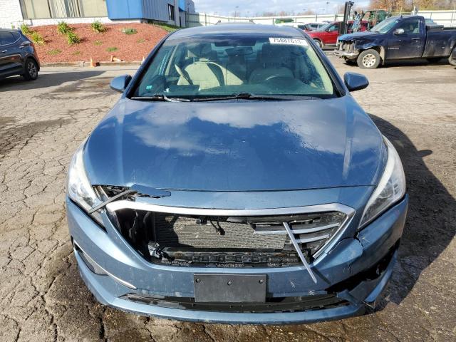 5NPE24AF2HH534061 - 2017 HYUNDAI SONATA SE BLUE photo 5