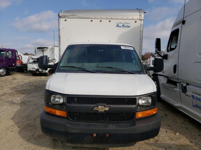 1GB3GSCG4G1275022 - 2016 CHEVROLET EXPRESS G3 WHITE photo 5