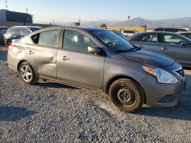 3N1CN7AP7JL871830 - 2018 NISSAN VERSA S CHARCOAL photo 4