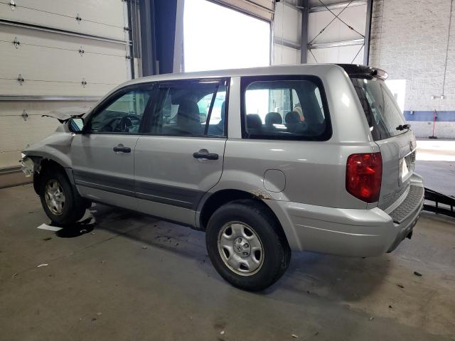 2HKYF18154H622557 - 2004 HONDA PILOT LX SILVER photo 2