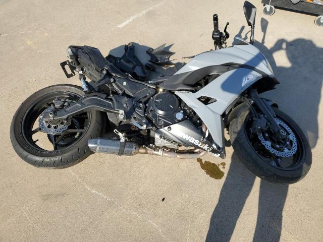 JKAEXEJ18HDA00593 - 2017 KAWASAKI EX650 J ნაცრისფერი ფოტო 1