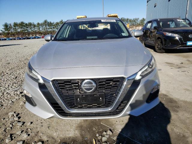 1N4BL4DV6MN357419 - 2021 NISSAN ALTIMA SV SILVER photo 5