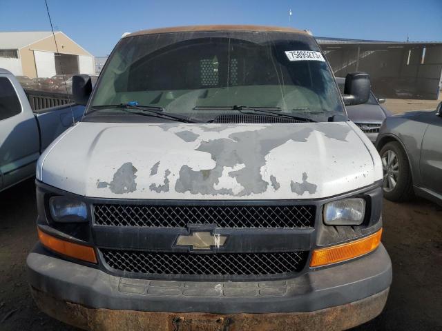 1GCFH15T571220802 - 2007 CHEVROLET EXPRESS G1 WHITE photo 5