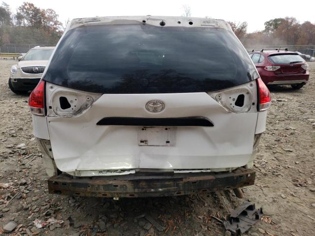 5TDZK3DC2BS156340 - 2011 TOYOTA SIENNA WHITE photo 6