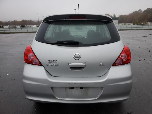 3N1BC1CP8AL422006 - 2010 NISSAN VERSA S SILVER photo 6