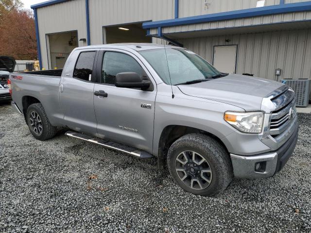 5TFUW5F13HX632863 - 2017 TOYOTA TUNDRA DOUBLE CAB SR/SR5 SILVER photo 4
