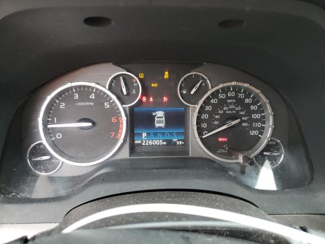 5TFUW5F13HX632863 - 2017 TOYOTA TUNDRA DOUBLE CAB SR/SR5 SILVER photo 9