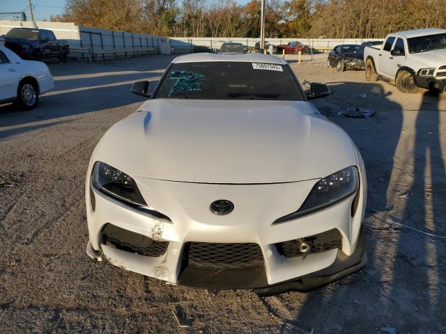 WZ1DB4C07LW025012 - 2020 TOYOTA SUPRA BASE WHITE photo 5