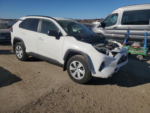 JTMF1RFVXKD003000 - 2019 TOYOTA RAV4 LE WHITE photo 4