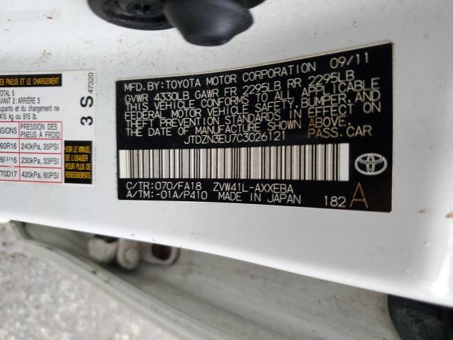 JTDZN3EU7C3026121 - 2012 TOYOTA PRIUS V WHITE photo 12