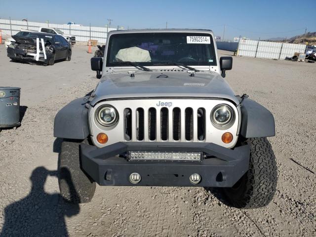 1J4FA24197L123059 - 2007 JEEP WRANGLER X SILVER photo 5