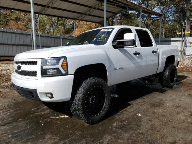 2GCEC13J371564716 - 2007 CHEVROLET SILVERADO C1500 CREW CAB WHITE photo 1