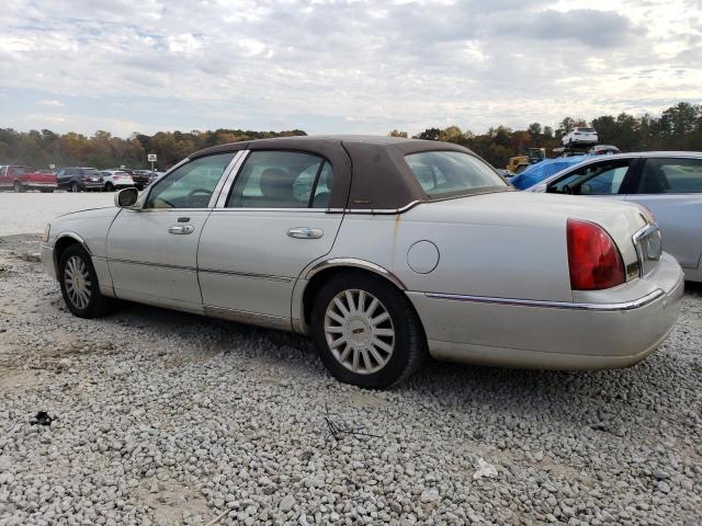 1LNHM81W45Y613431 - 2005 LINCOLN TOWN CAR SIGNATURE SILVER photo 2