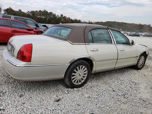 1LNHM81W45Y613431 - 2005 LINCOLN TOWN CAR SIGNATURE SILVER photo 3