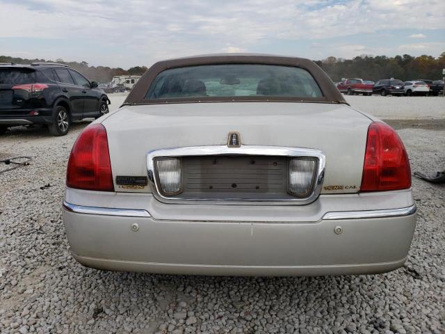 1LNHM81W45Y613431 - 2005 LINCOLN TOWN CAR SIGNATURE SILVER photo 6